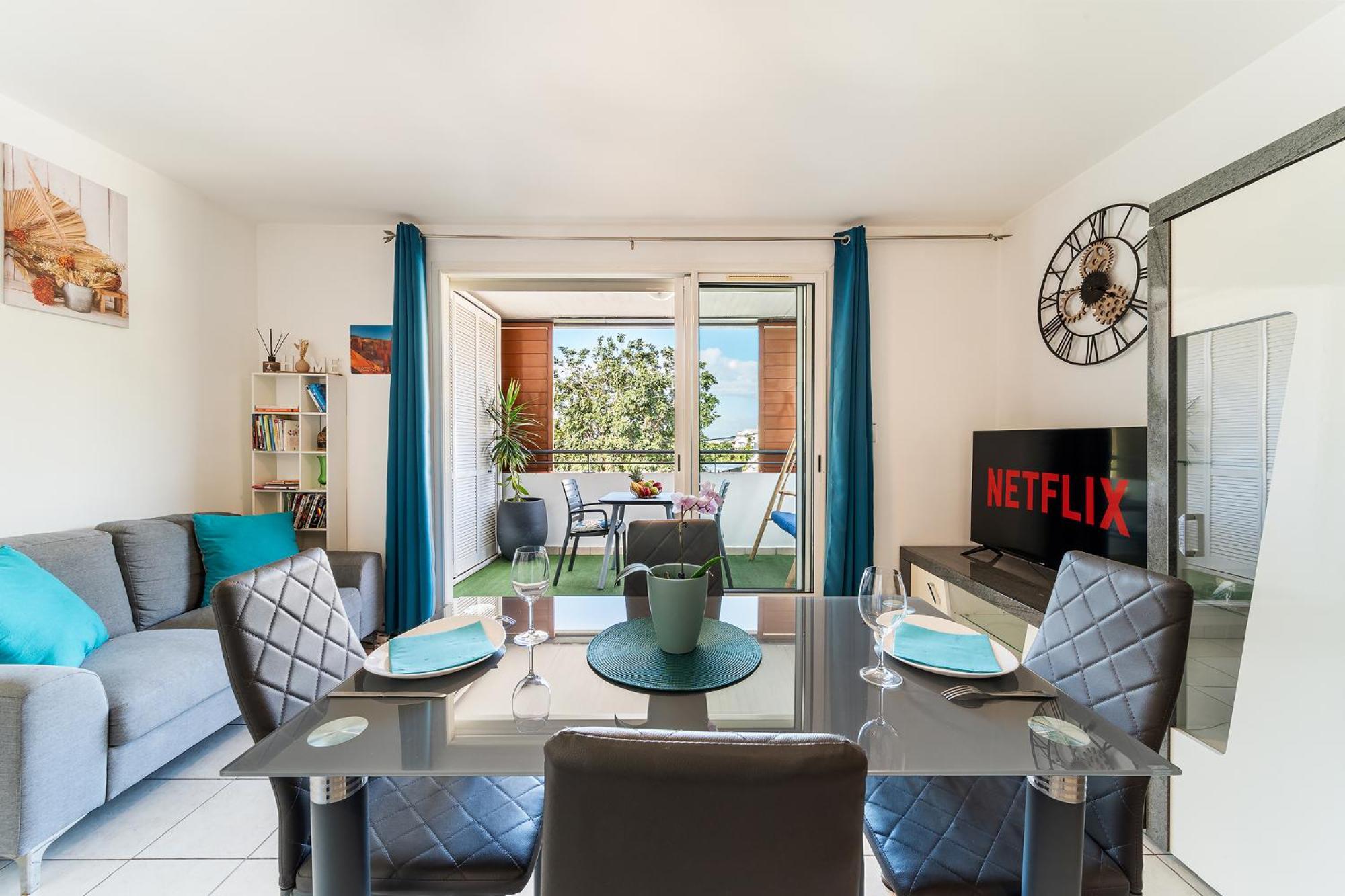 Arrivee Autonome - Parking Interieur - Netflix Saint-Denis Exterior foto